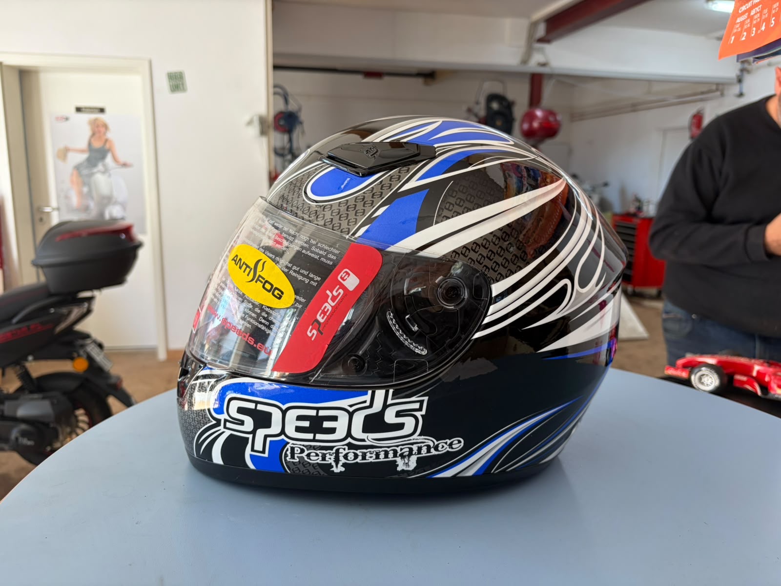 Speeds Performance blau